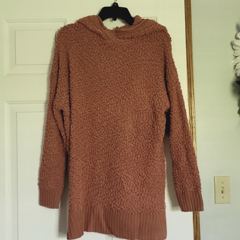 Zenana NWOT size medium popcorn hooded sweater tunic rose colored